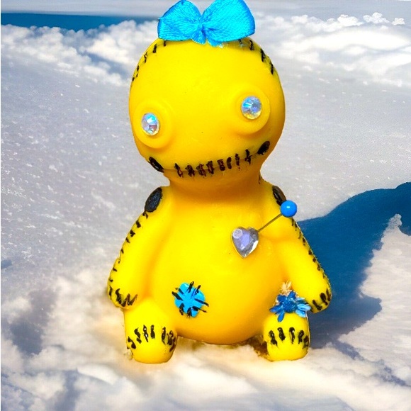 Voodoo Doll Aromatherapy Candle This is for 2 Dolls - Picture 7 of 7